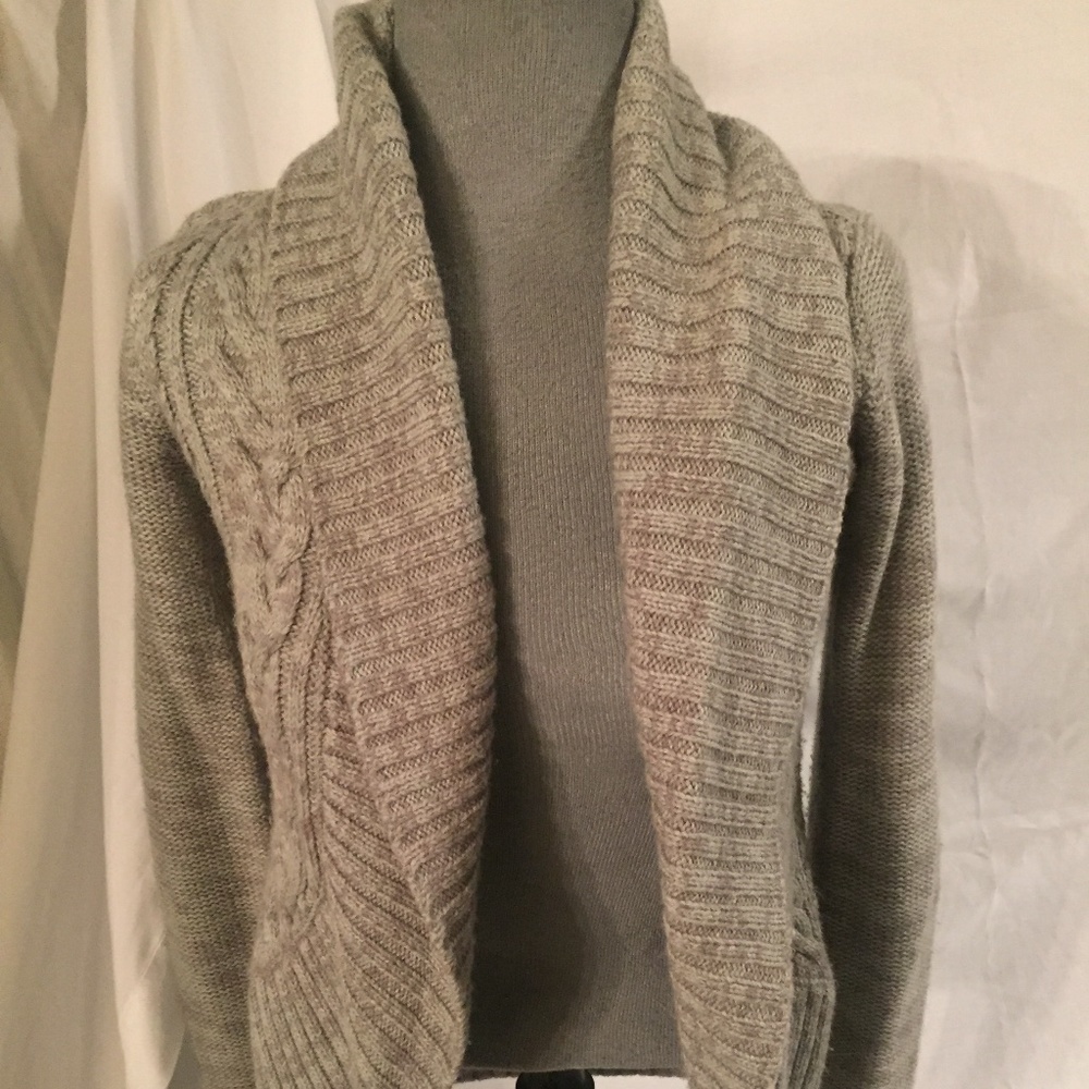 Mossimo grey knit cardigan